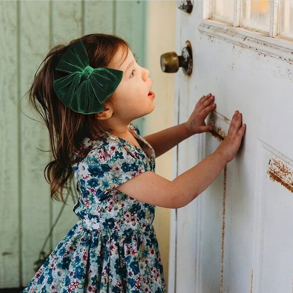 Velvet Hair Bows Girls 6" 2 Big Green Bow Alligator Clips for Kids Hair Clips s4 - Picture 3 of 6